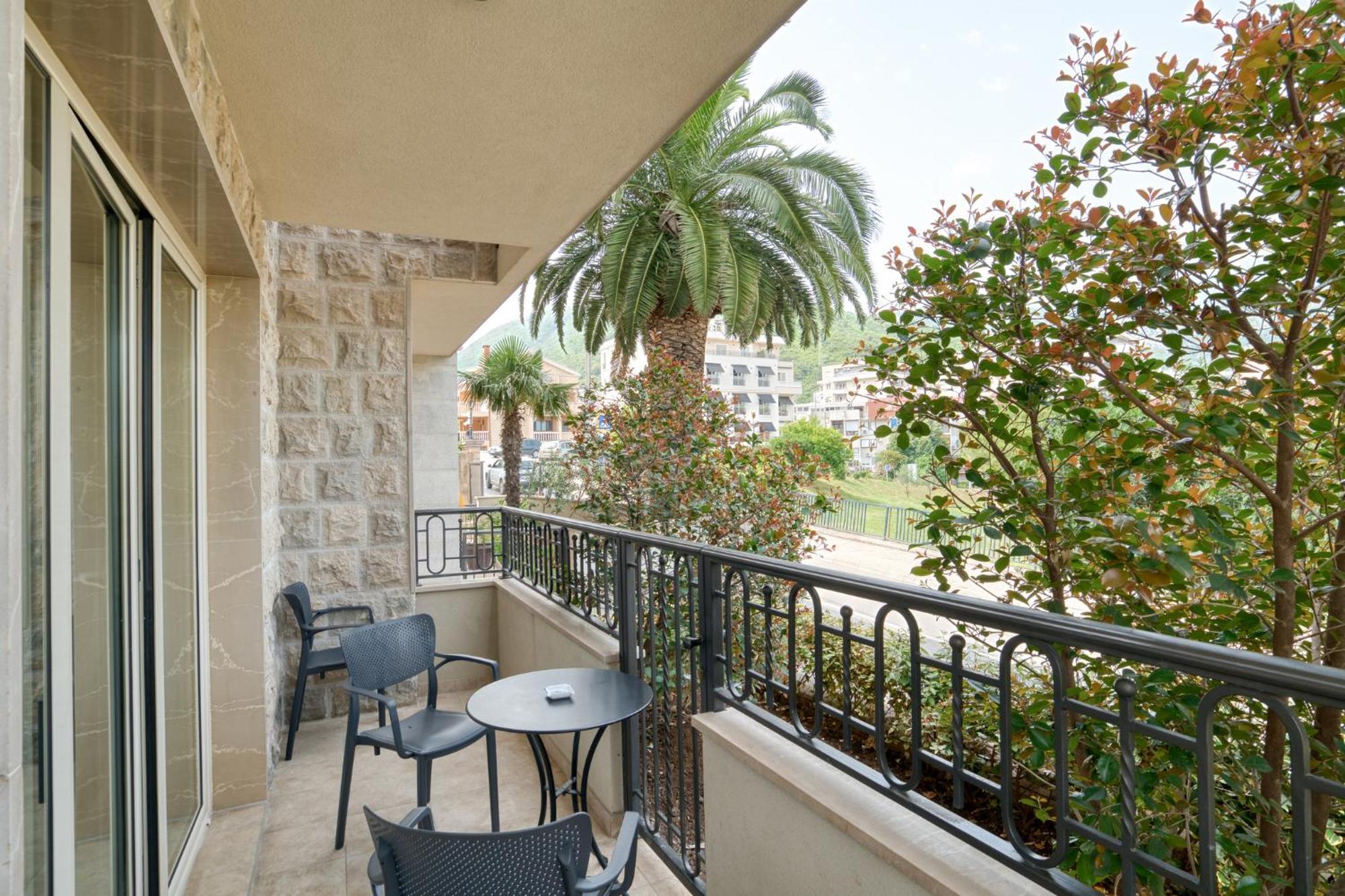 Ap Royal Oak - 2 Bedroom Apartment In Budva Extérieur photo