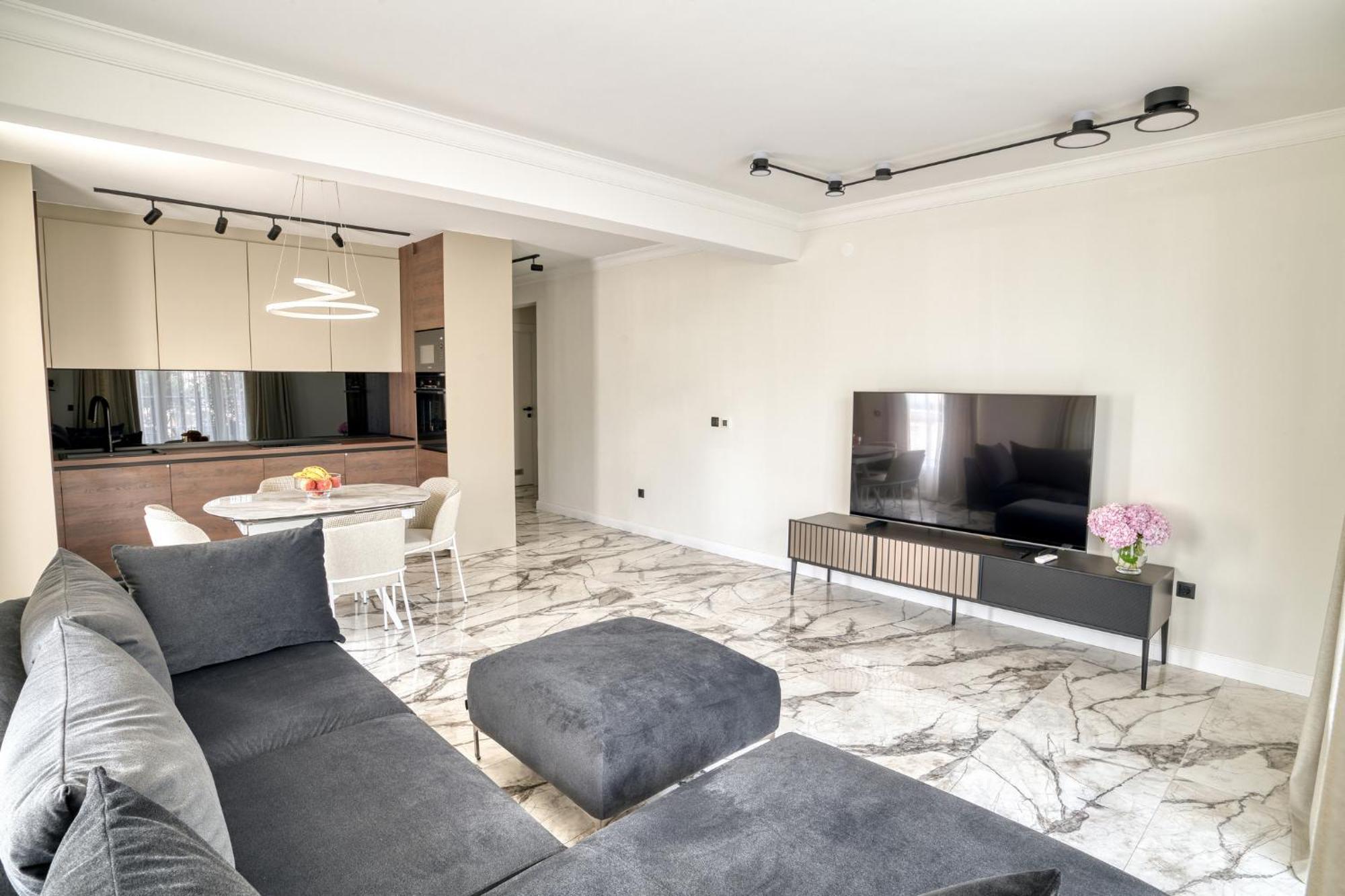 Ap Royal Oak - 2 Bedroom Apartment In Budva Extérieur photo